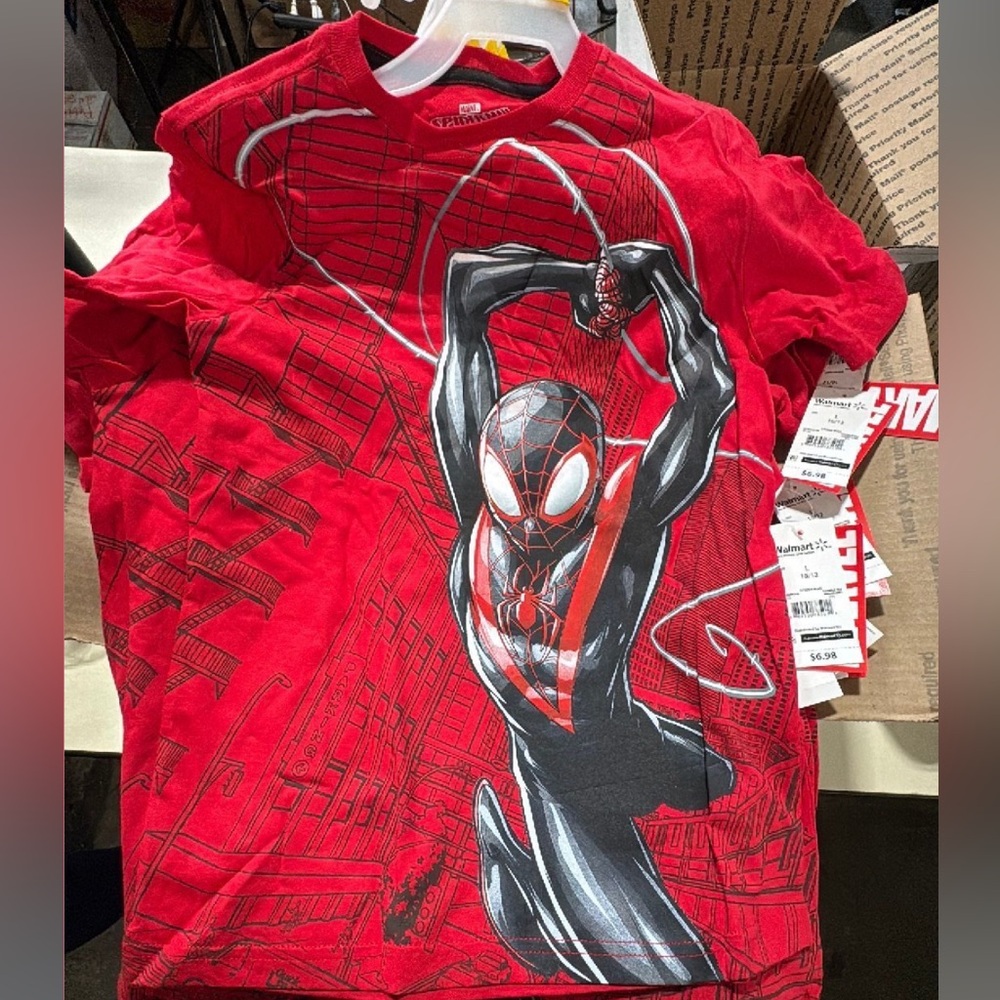 NWT Set of 2 Marvel Red and Black Spider-Man Tee. Carmelo Red-Size L 10/12